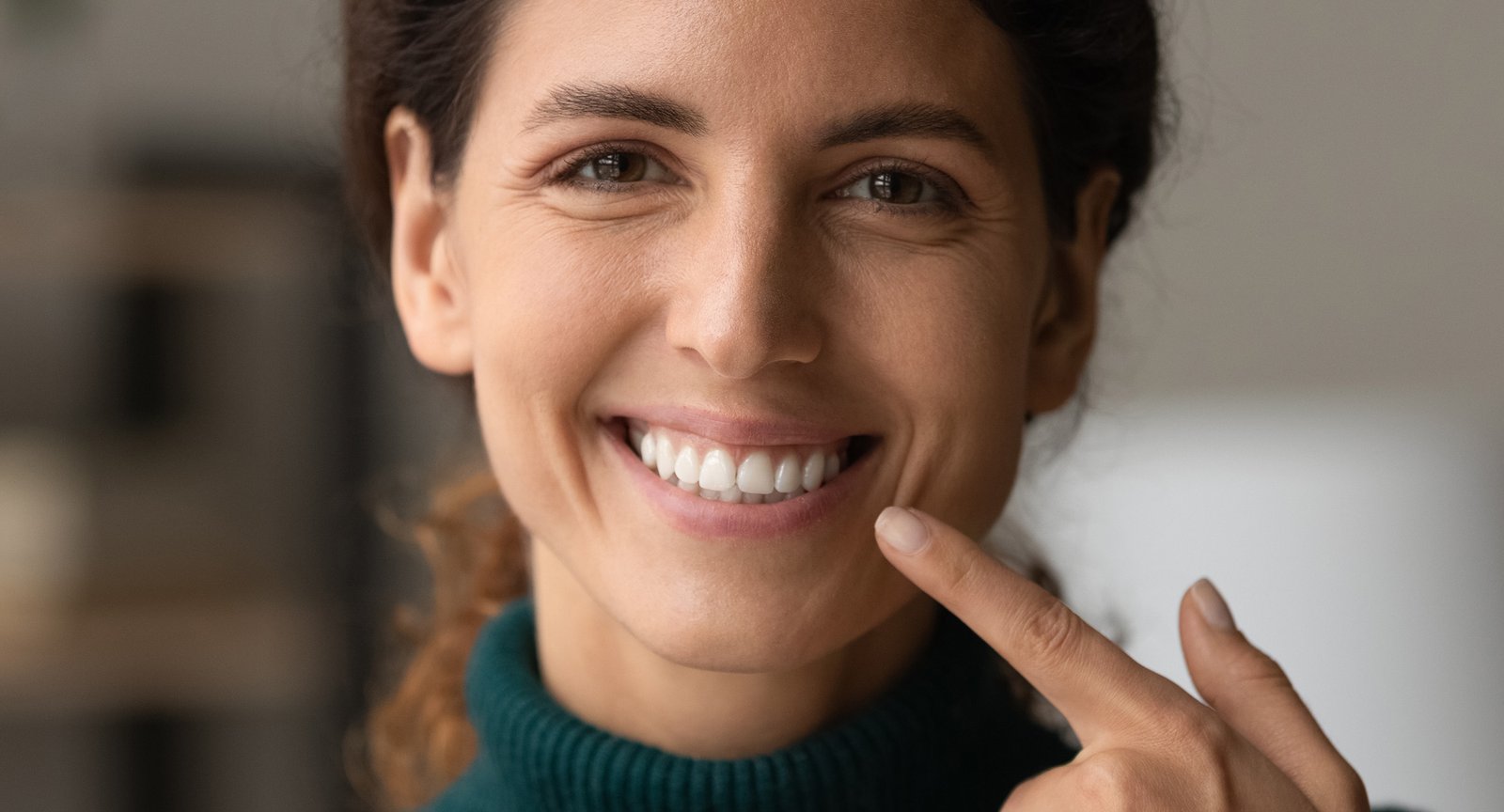 Transformar o sorriso vai muito além da estética — envolve planejamento, saúde e decisões bem orientadas.